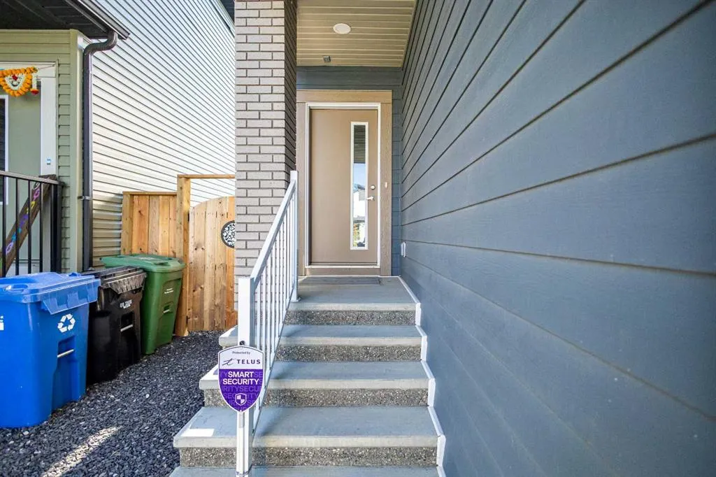 33 Walcrest Way SE