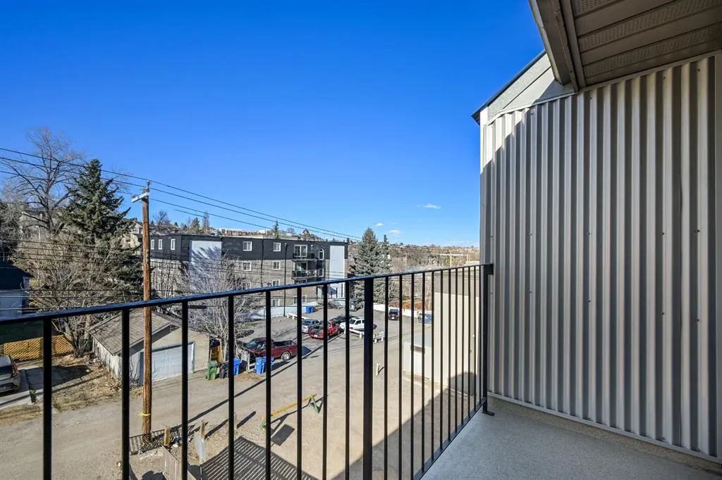 410 1 Avenue NE, #405