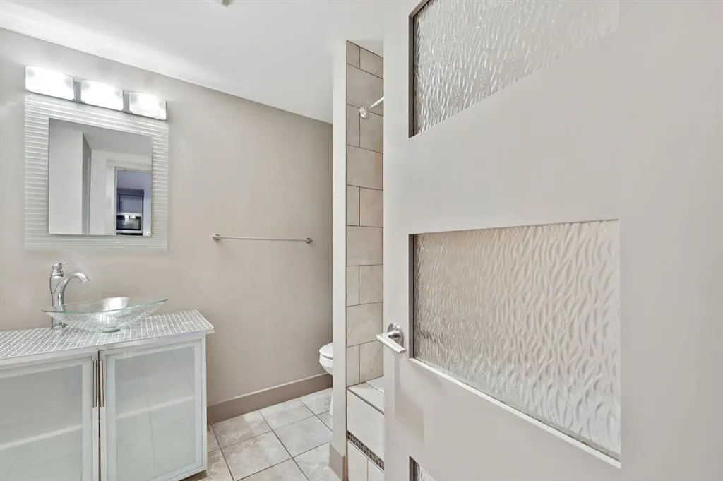 410 1 Avenue NE, #405
