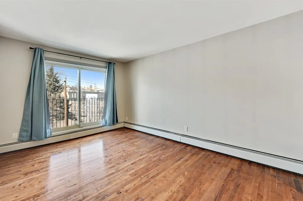 410 1 Avenue NE, #405