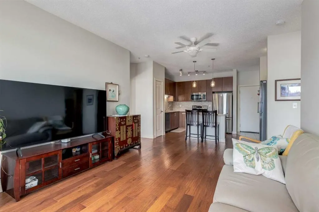 162 Country Village Circle NE, #109