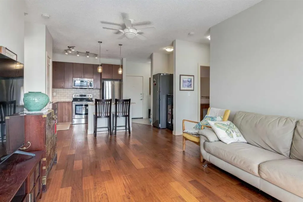 162 Country Village Circle NE, #109