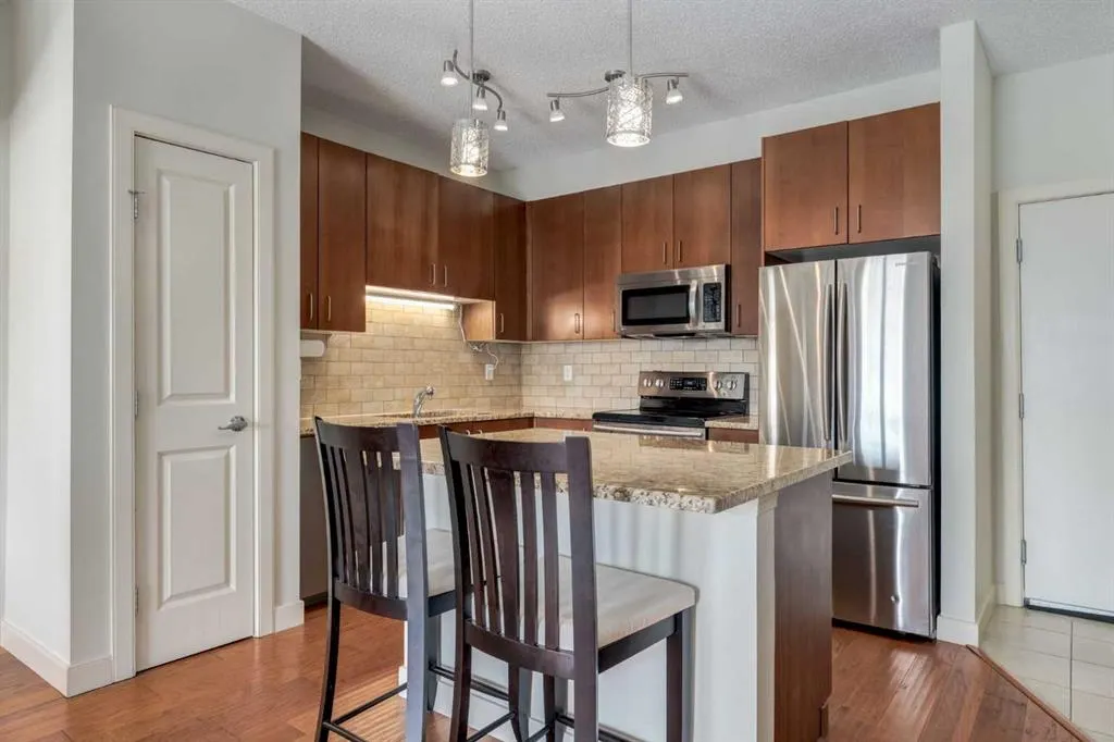 162 Country Village Circle NE, #109