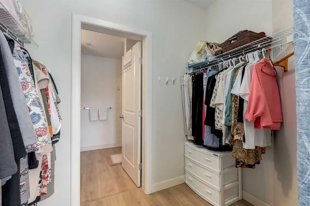 162 Country Village Circle NE, #109