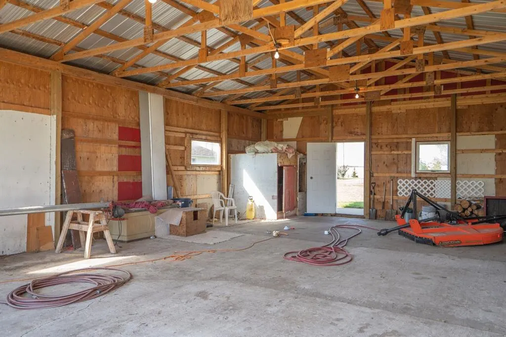 40219 Range Road 222