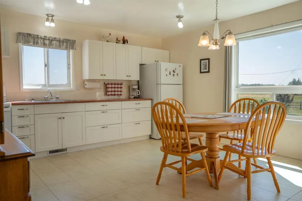 40219 Range Road 222