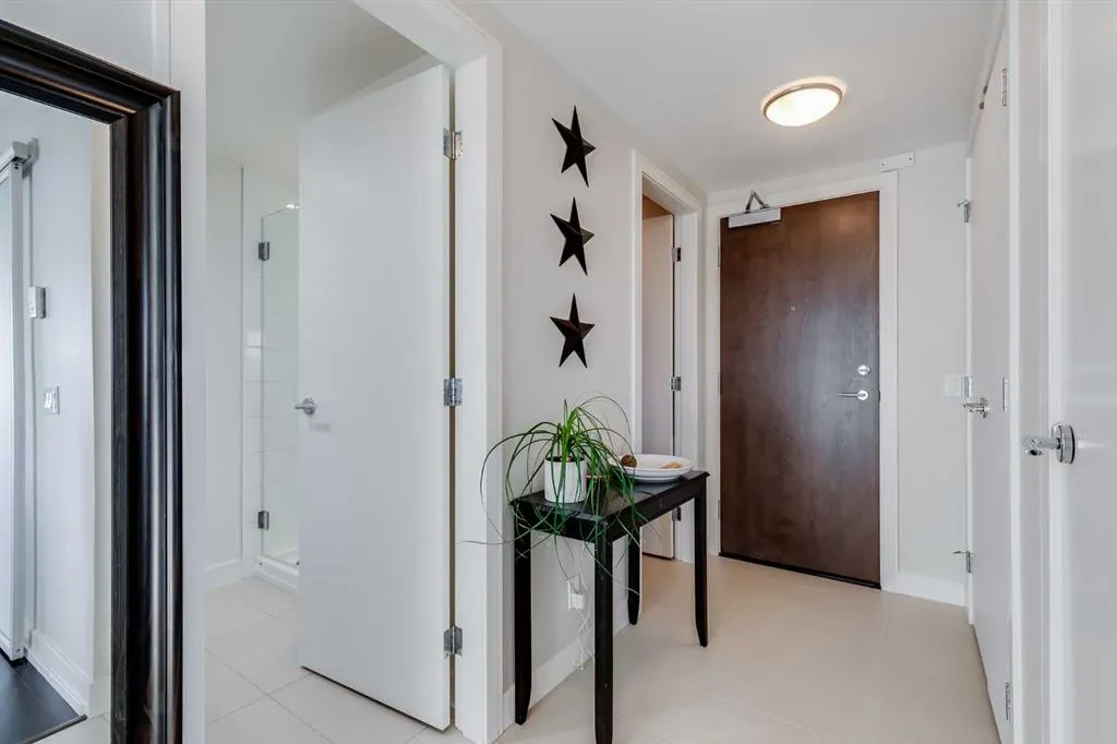 222 Riverfront Avenue SW, #923