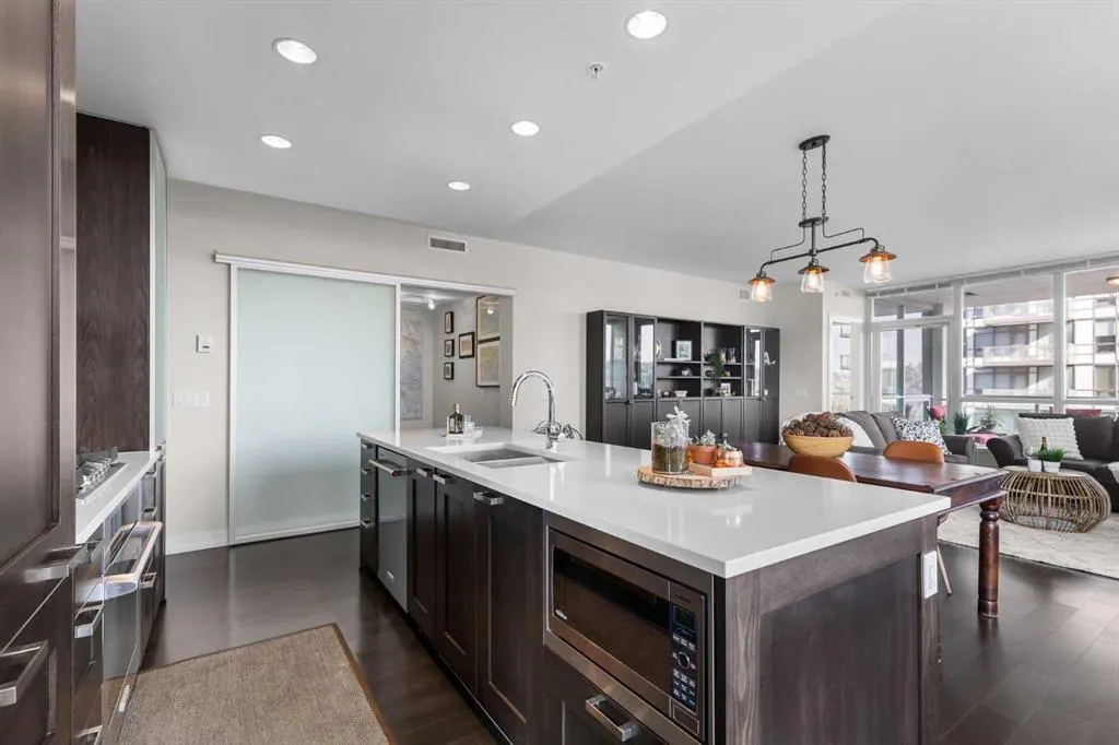 222 Riverfront Avenue SW, #923