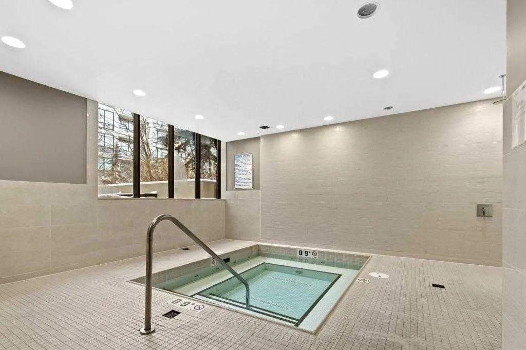 222 Riverfront Avenue SW, #923