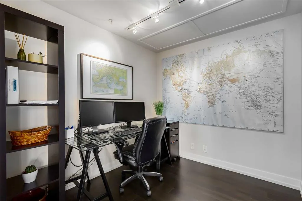 222 Riverfront Avenue SW, #923