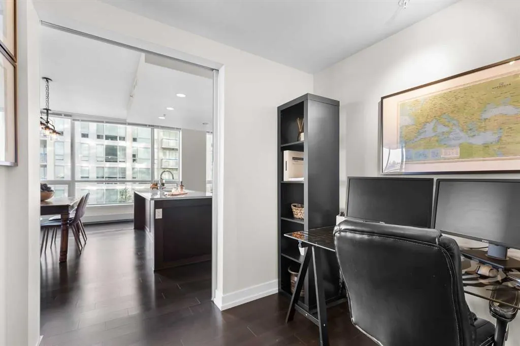 222 Riverfront Avenue SW, #923