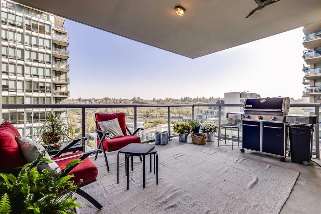 222 Riverfront Avenue SW, #923