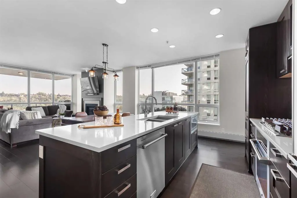 222 Riverfront Avenue SW, #923