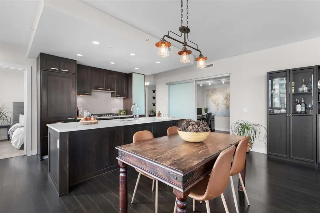 222 Riverfront Avenue SW, #923