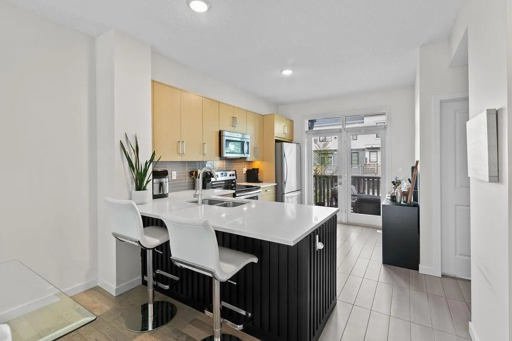 56 Walden Walk SE