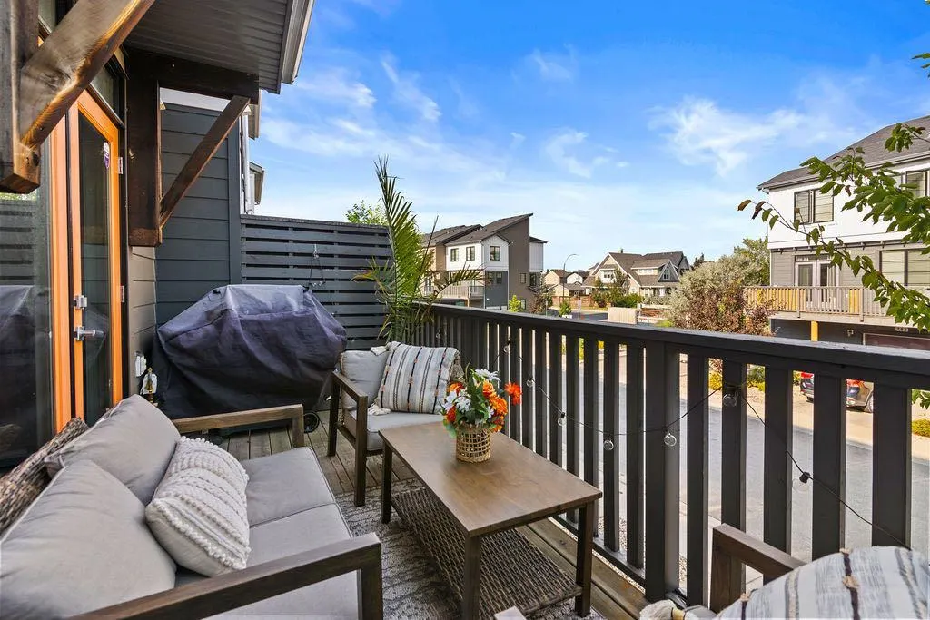 56 Walden Walk SE