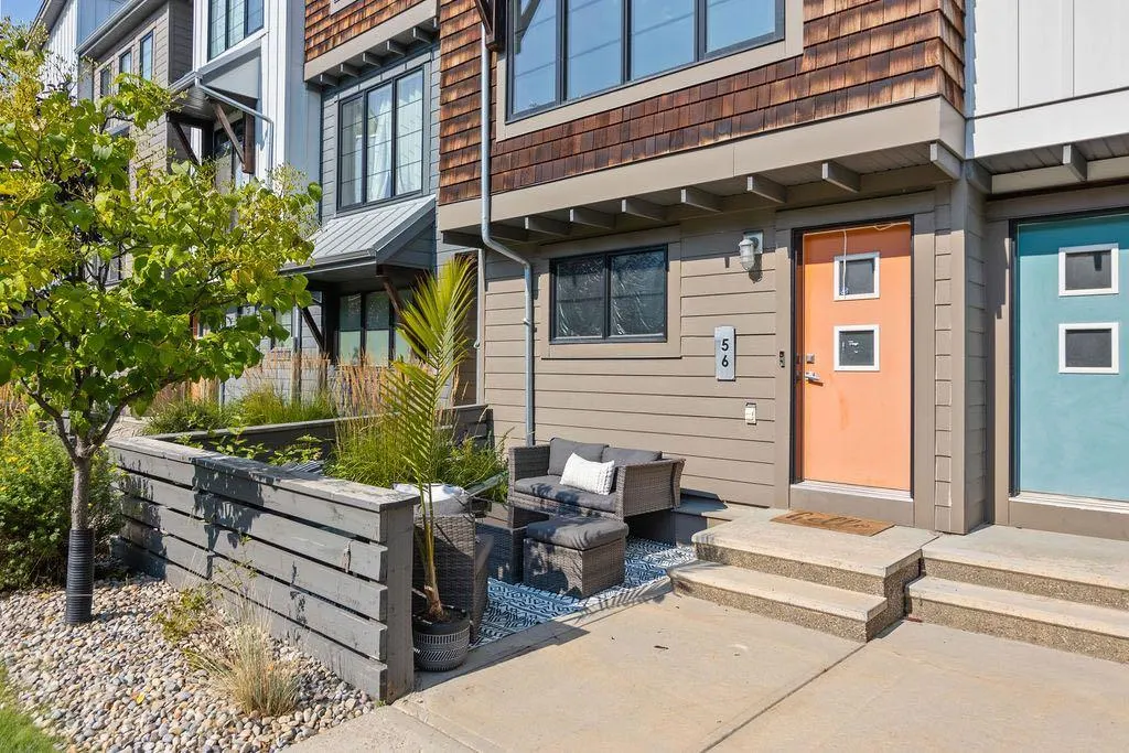 56 Walden Walk SE