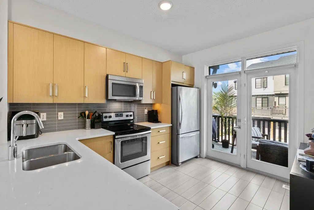 56 Walden Walk SE