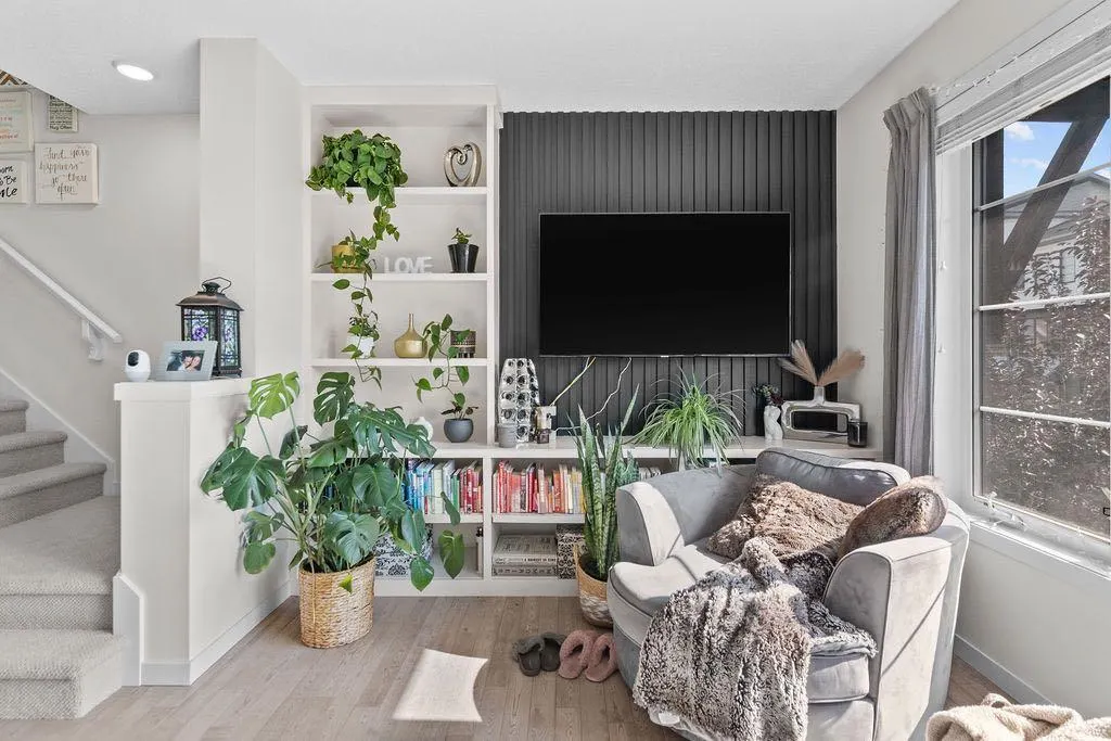 56 Walden Walk SE