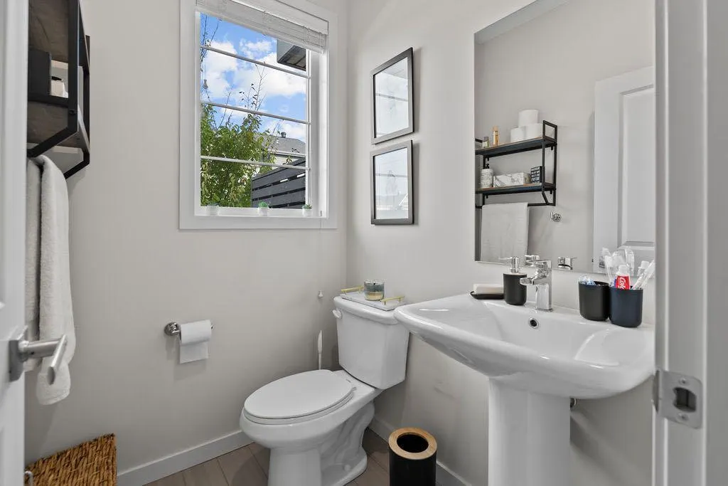 56 Walden Walk SE