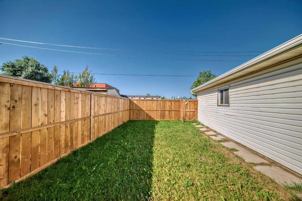 231 Falton Drive NE