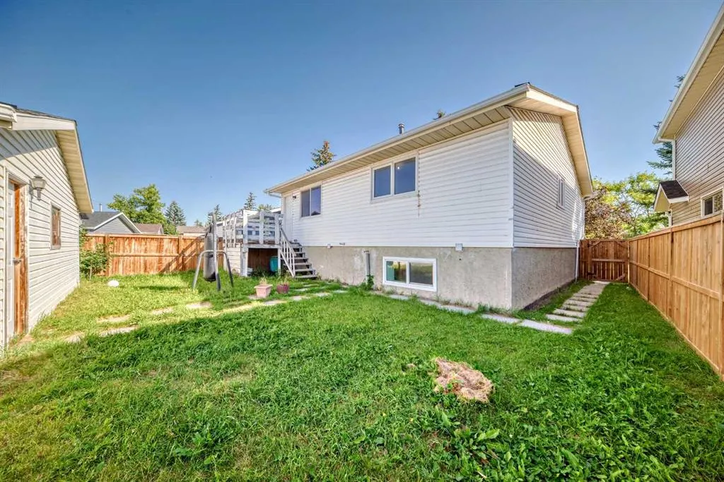 231 Falton Drive NE