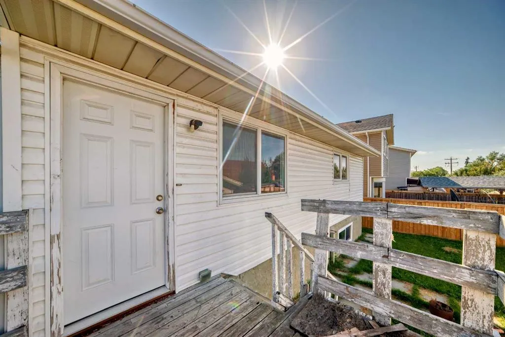231 Falton Drive NE