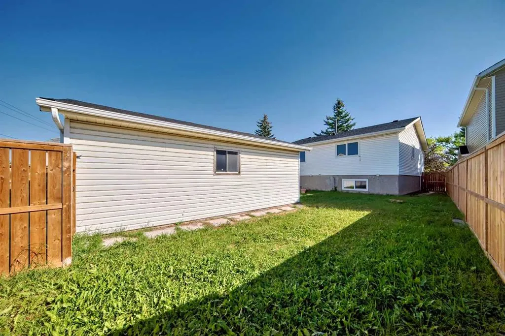 231 Falton Drive NE