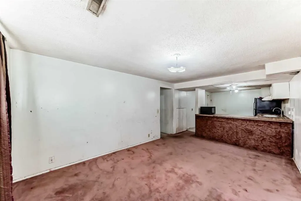 231 Falton Drive NE