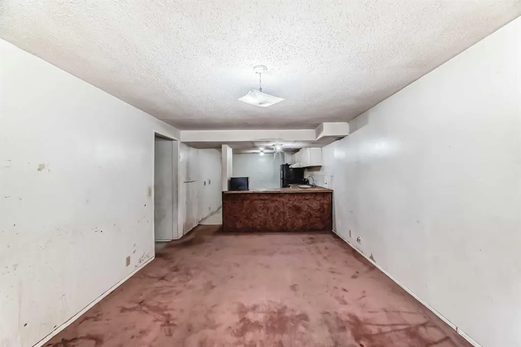 231 Falton Drive NE