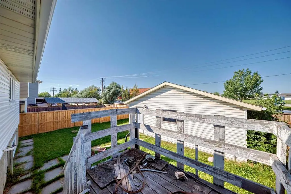 231 Falton Drive NE