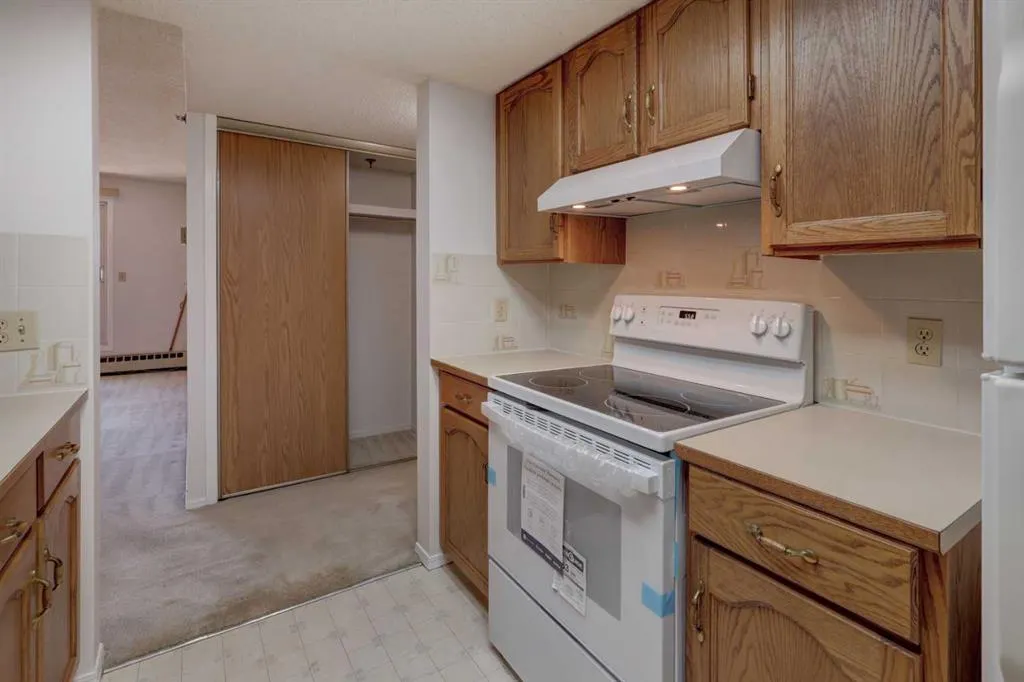 2011 University Drive NW, #403
