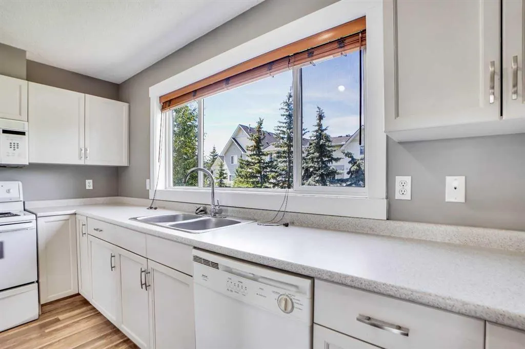 91 Prestwick Acres Lane SE