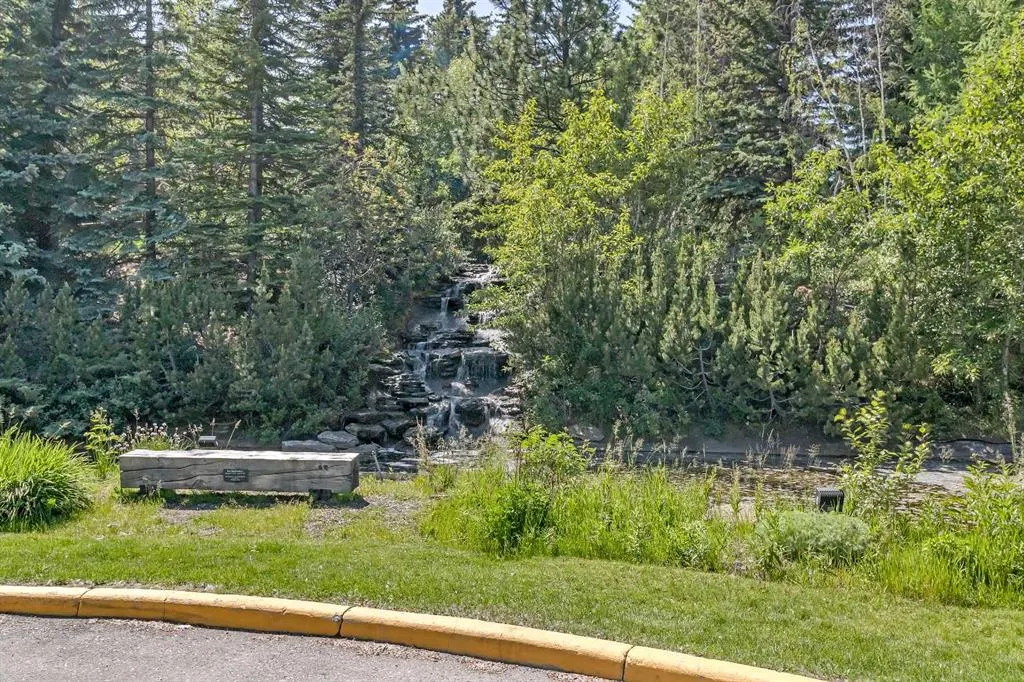 218 Village Terrace SW, #8