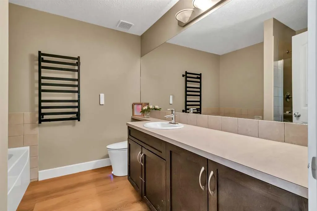 218 Village Terrace SW, #8