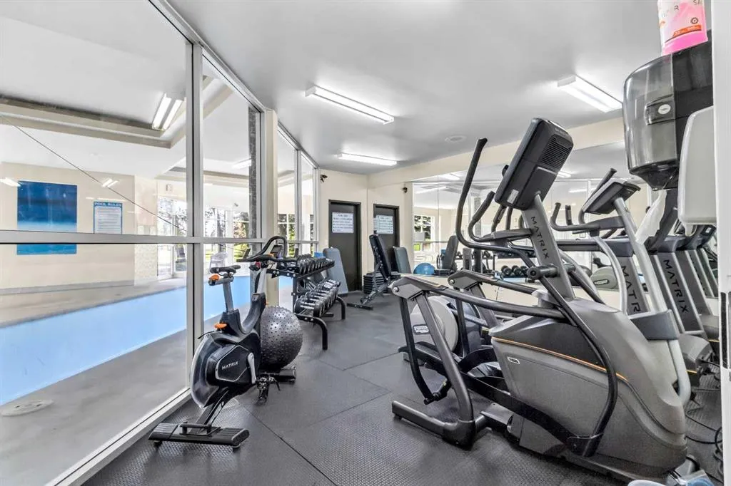 218 Village Terrace SW, #8
