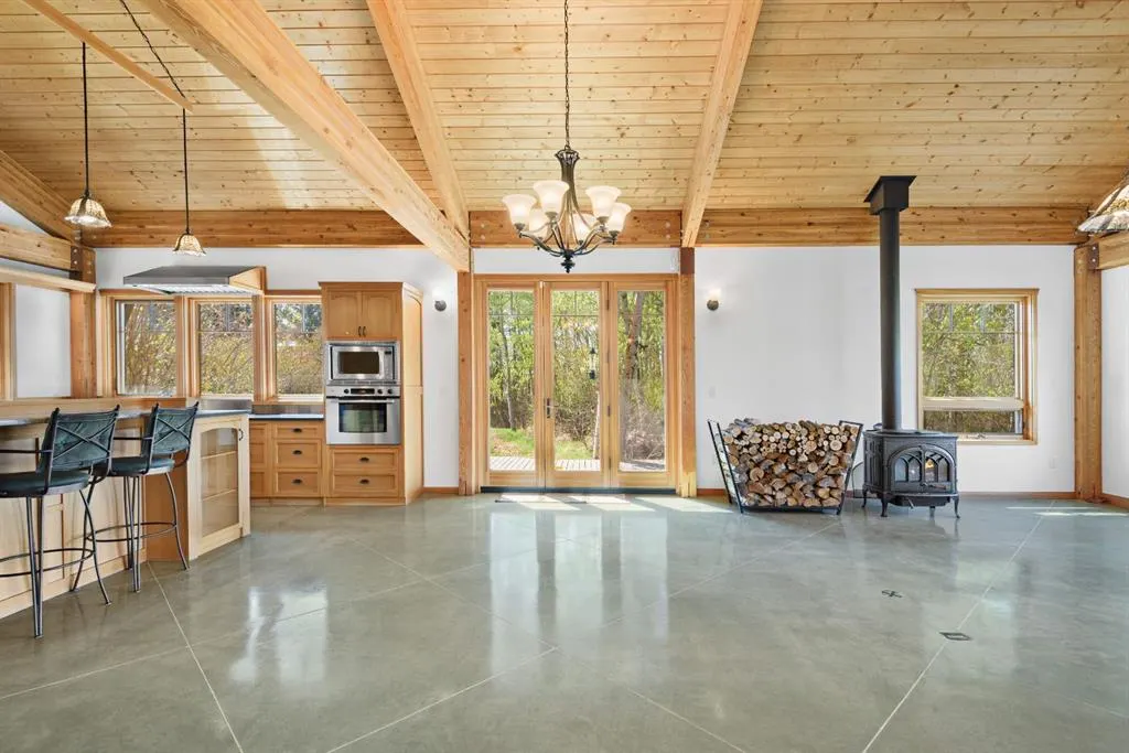 26471 Township Road 382