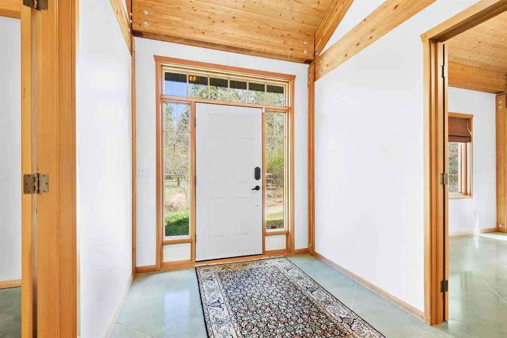 26471 Township Road 382