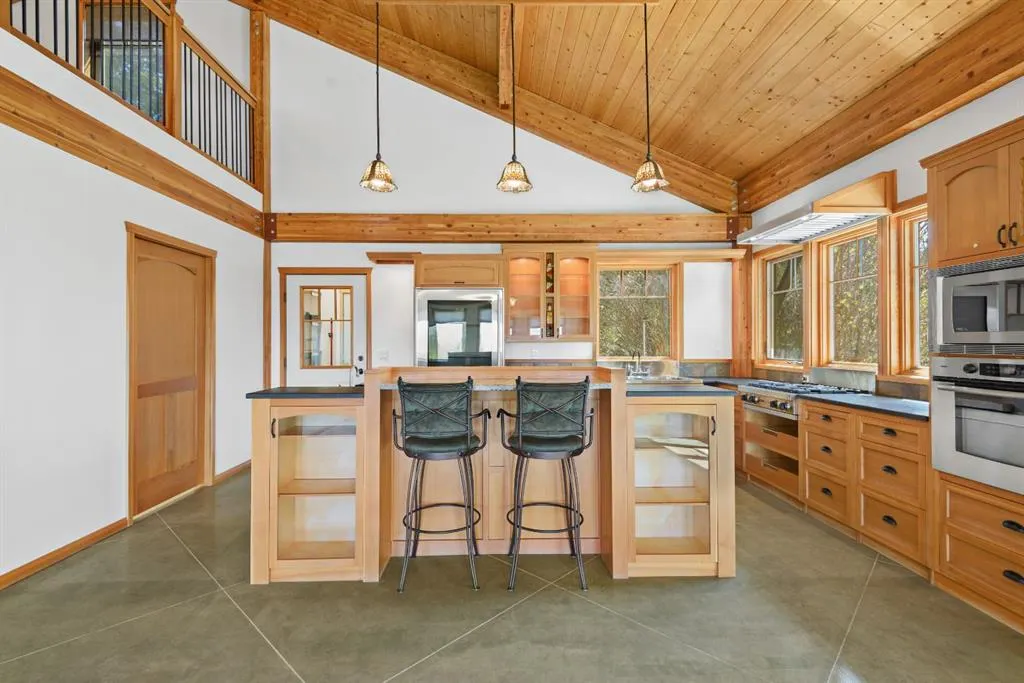 26471 Township Road 382
