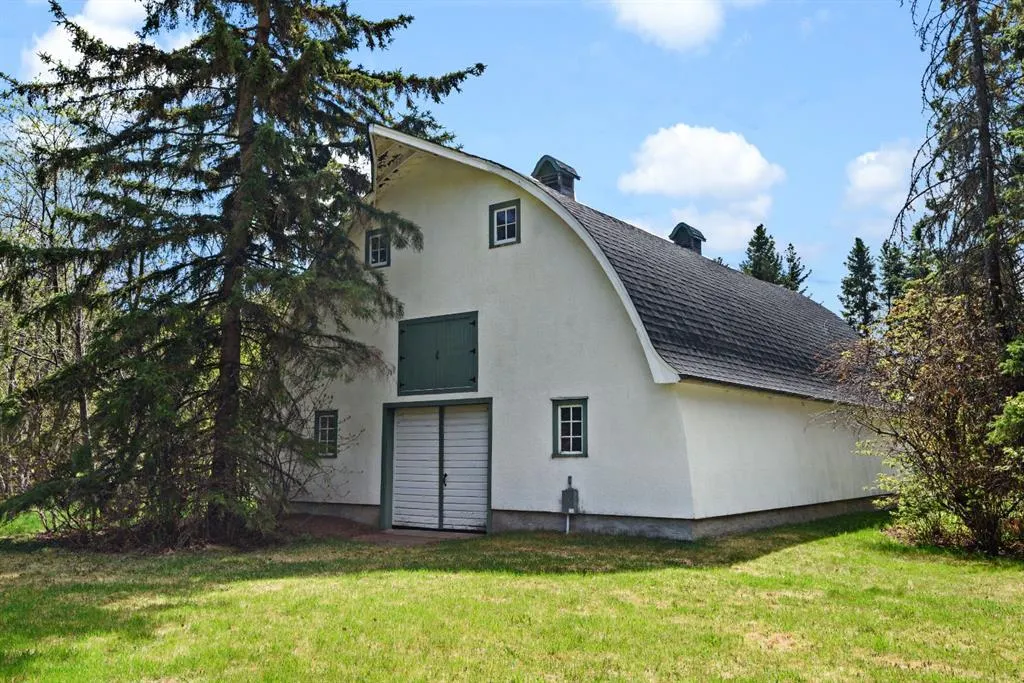 26471 Township Road 382