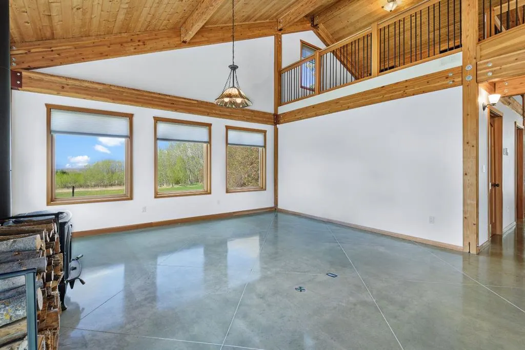 26471 Township Road 382