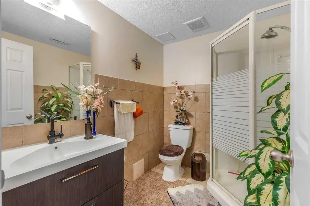 31 Tarington Way NE