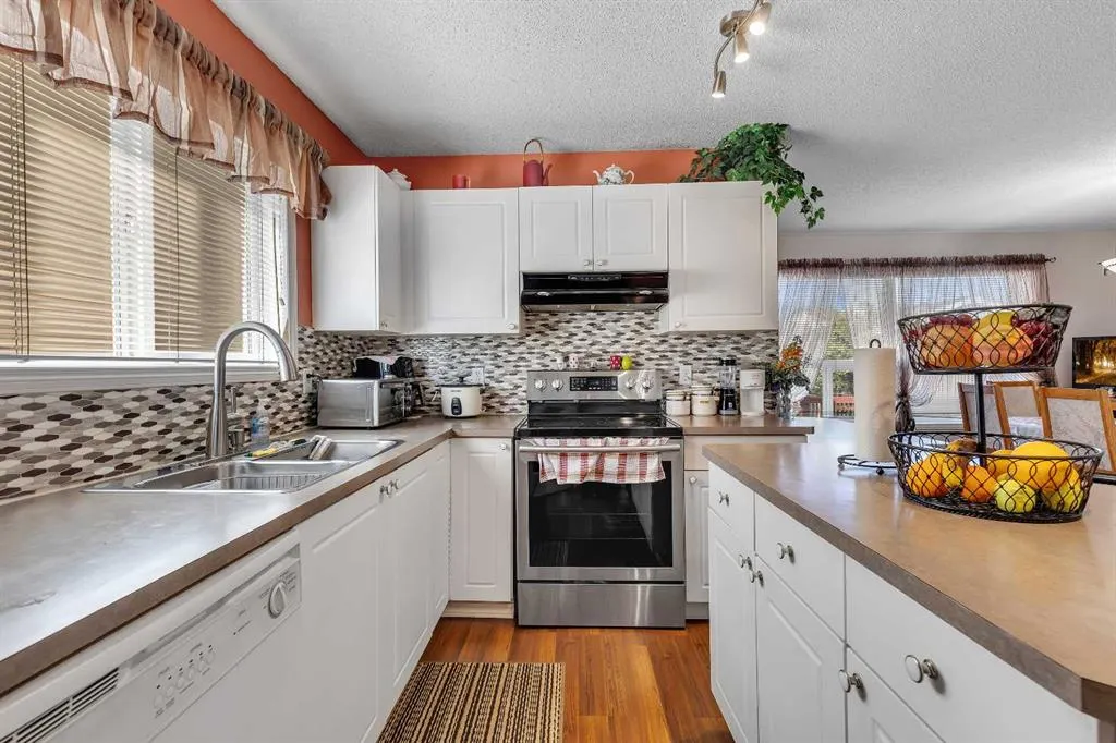 31 Tarington Way NE