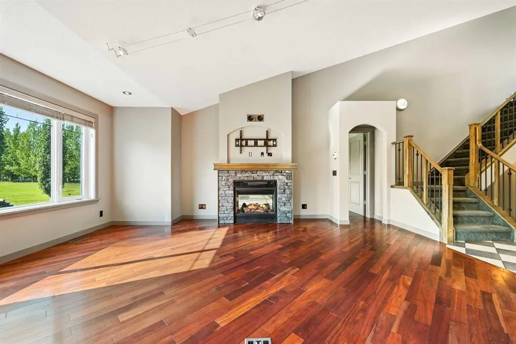 17 Ravencrest Drive