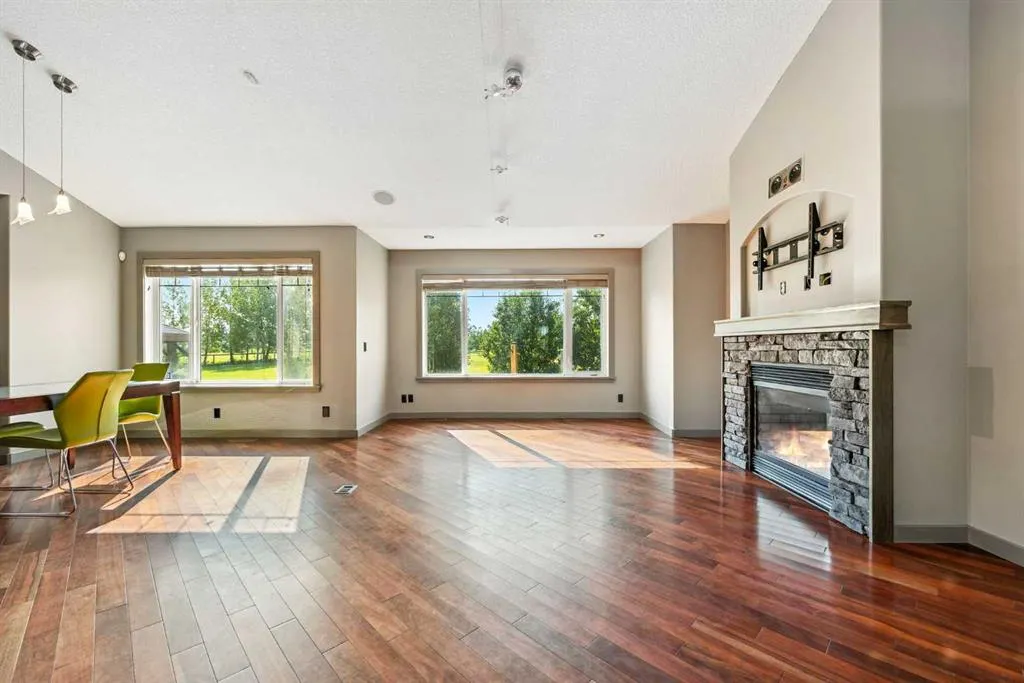 17 Ravencrest Drive