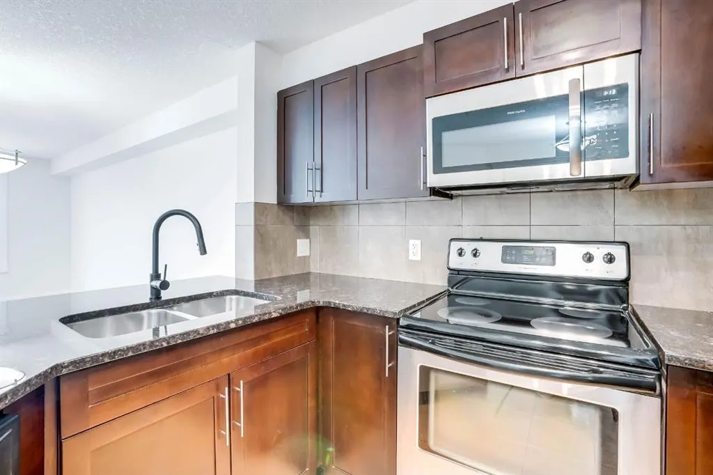 500 Rocky Vista Gardens NW, #103