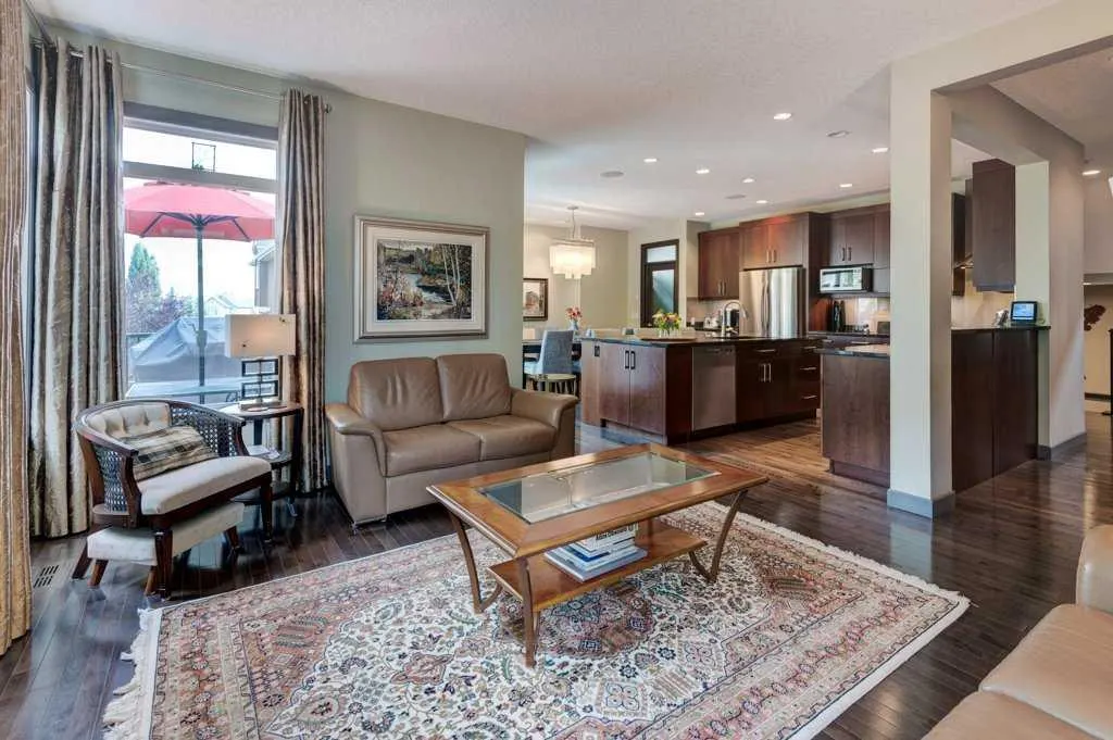 250 Cranarch Circle SE
