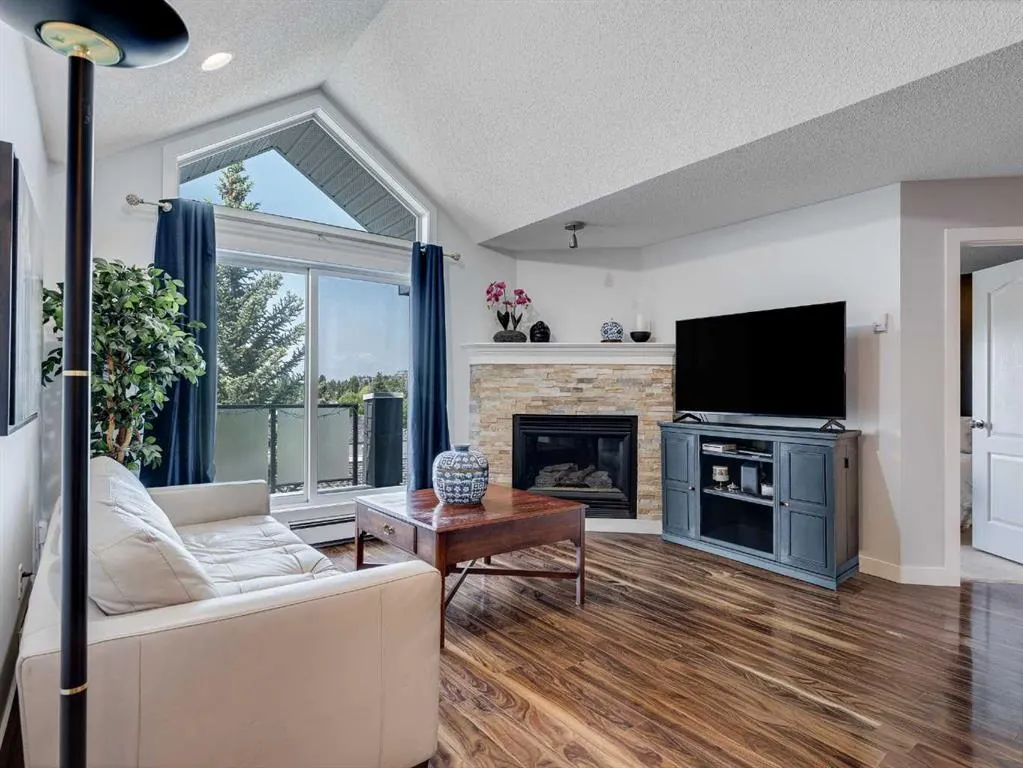 10 Sierra Morena Mews SW, #409