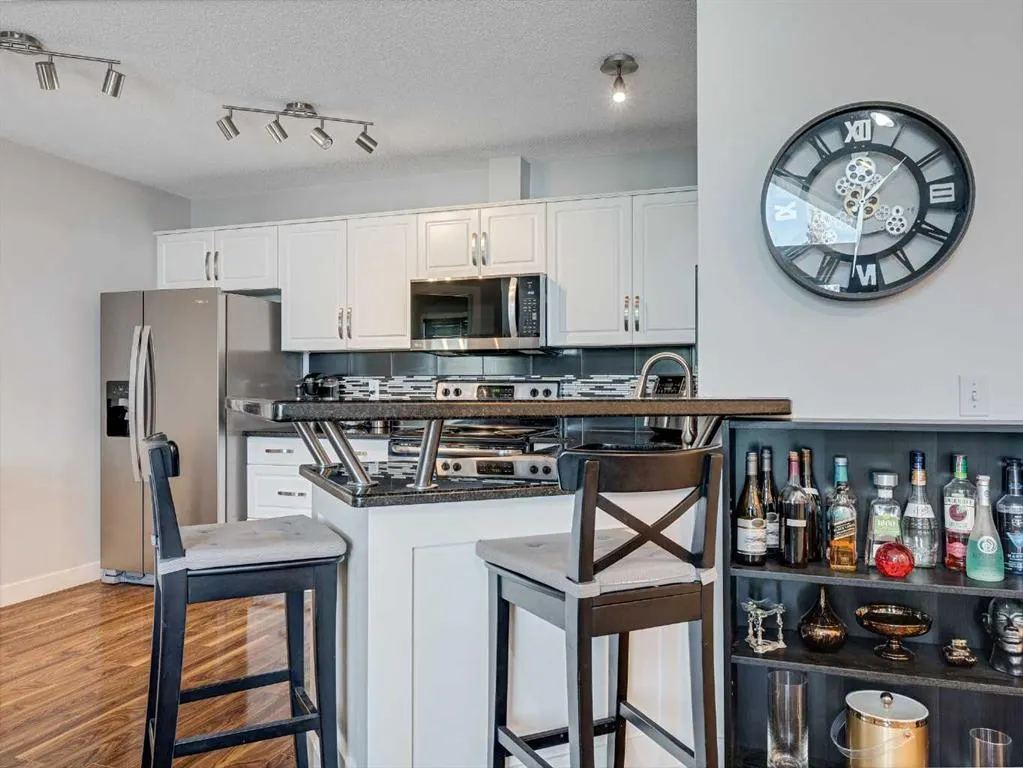 10 Sierra Morena Mews SW, #409