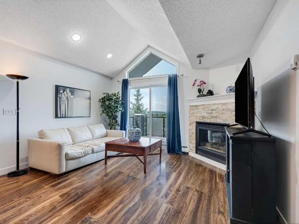 10 Sierra Morena Mews SW, #409